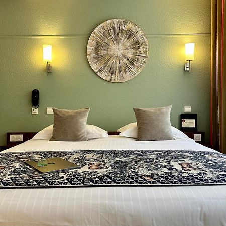 Hotel Brun Saint-Lattier ภายนอก รูปภาพ