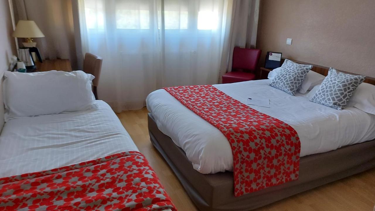 Hotel Brun Saint-Lattier ภายนอก รูปภาพ