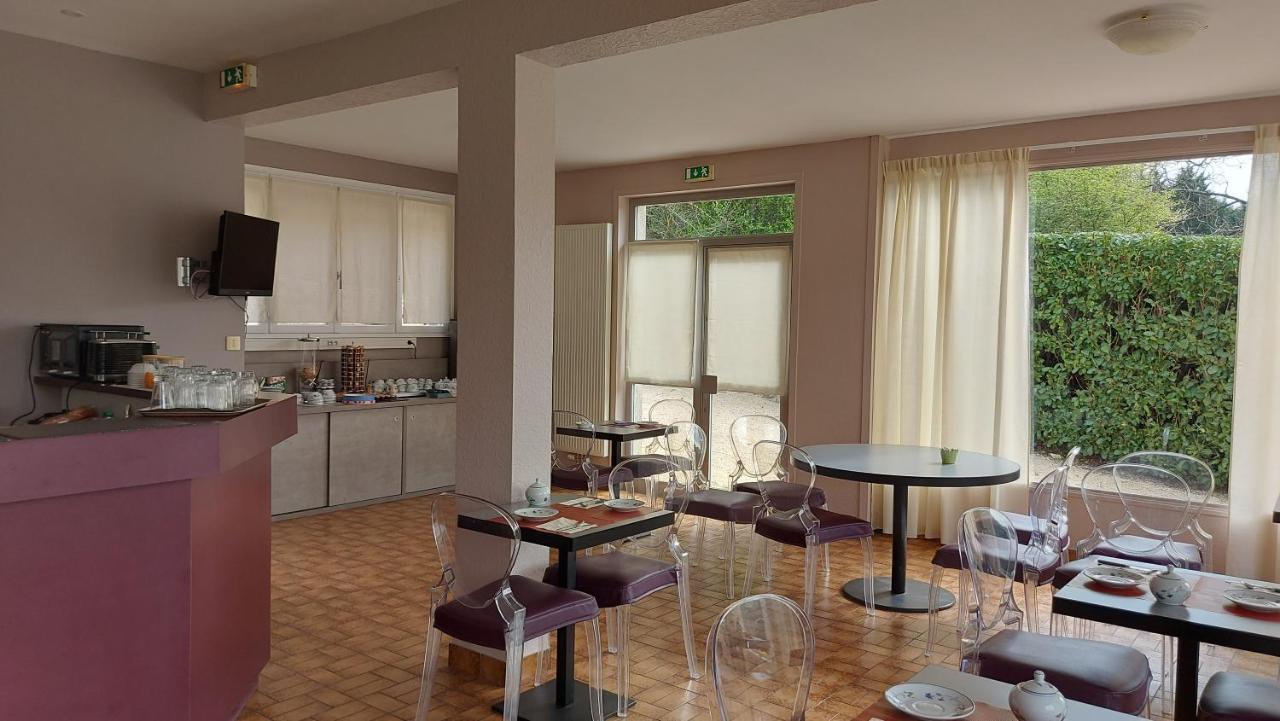 Hotel Brun Saint-Lattier ภายนอก รูปภาพ