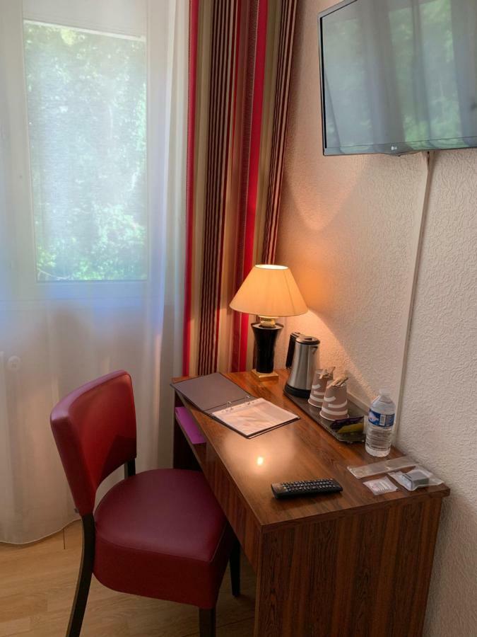Hotel Brun Saint-Lattier ภายนอก รูปภาพ